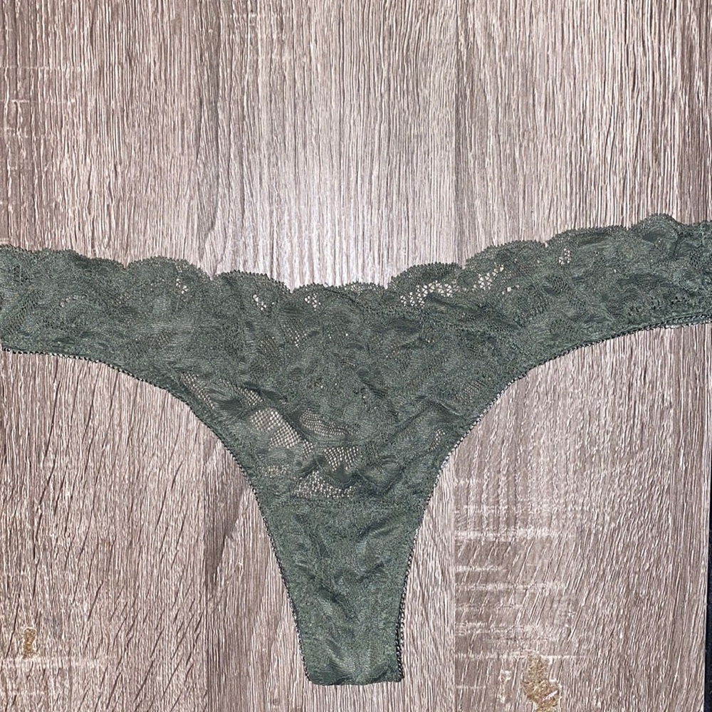 Aerie green lace thong panties